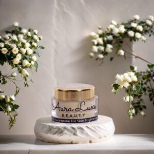Aura Luxe Face Glowing Cream